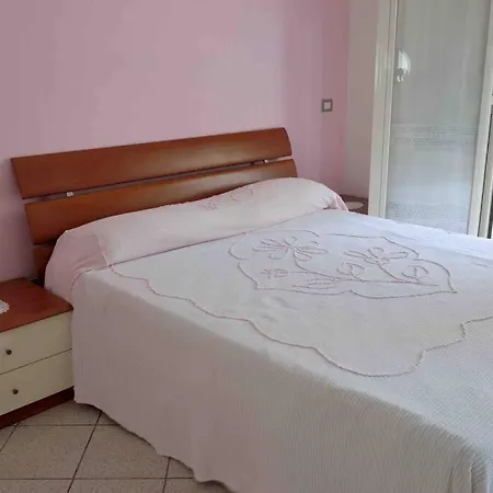 Appartamento Casa Nettuno. 500 Mt Dal Mare